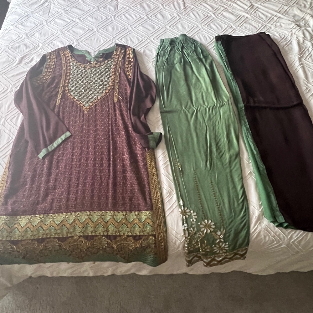 Linen embroidered 3 piece shalwar kameez